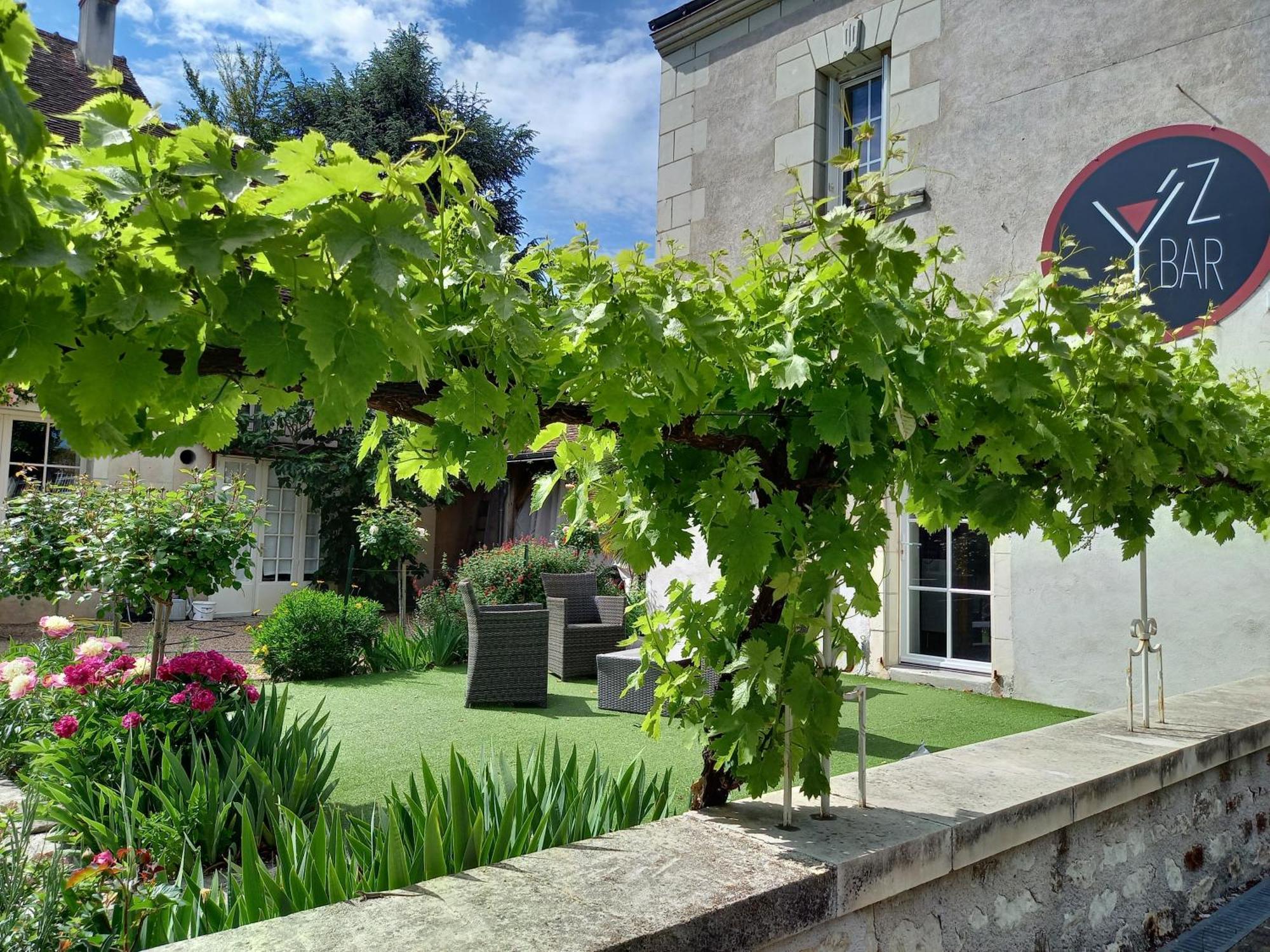 Logis Hotel Restaurant Relais De La Mothe Yzeures-sur-Creuse Exterior foto